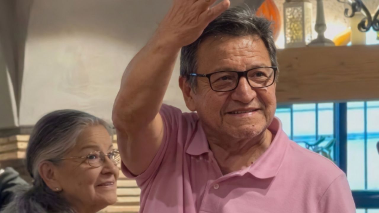 Increpan a Arturo López Obrador al grito de “fuera Morena” en Veracruz