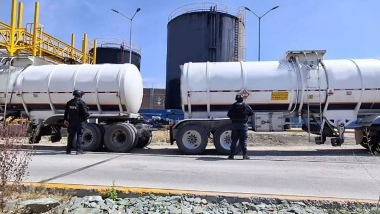 FGR decomisa más de 52 millones de litros de combustible por huachicol fiscal
