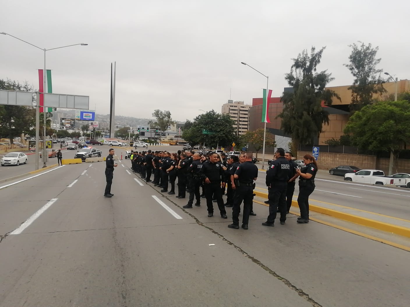 Culpan a policías por el cierre de las calles en Tj