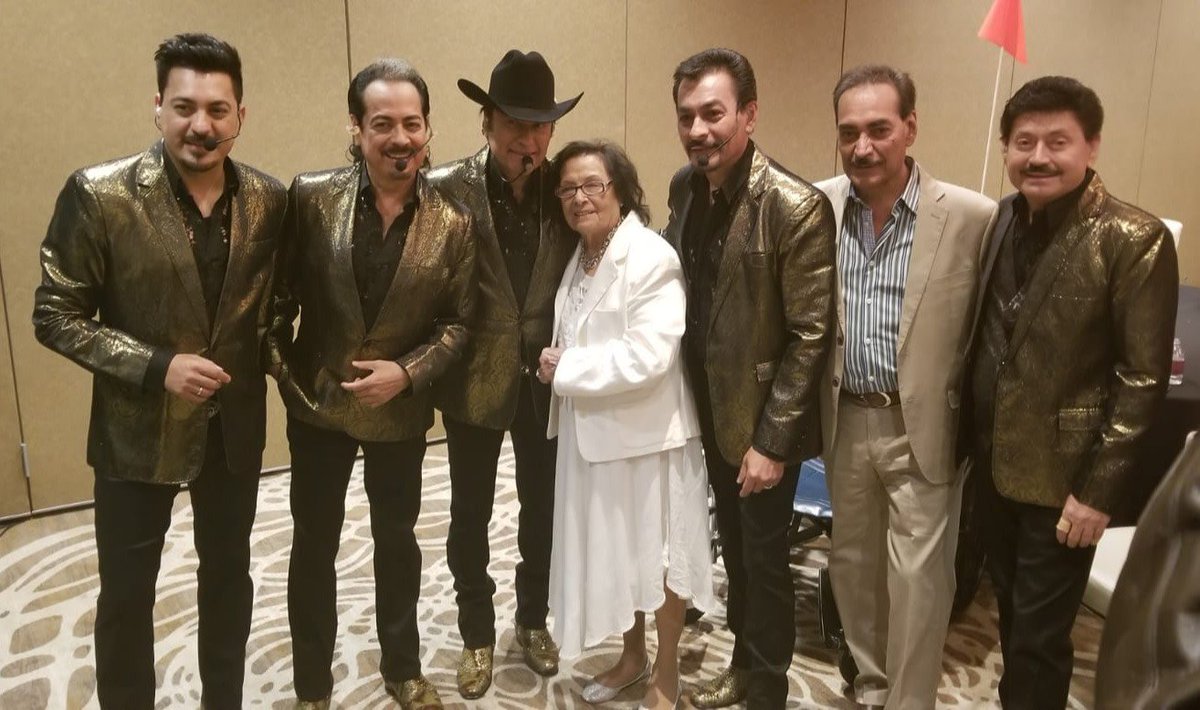 Murió Consuelo Ángulo, madre de los Tigres del Norte