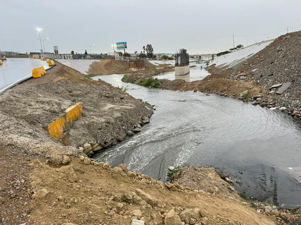 Reabren Terraplén en puente Los Olivos luego del huracán