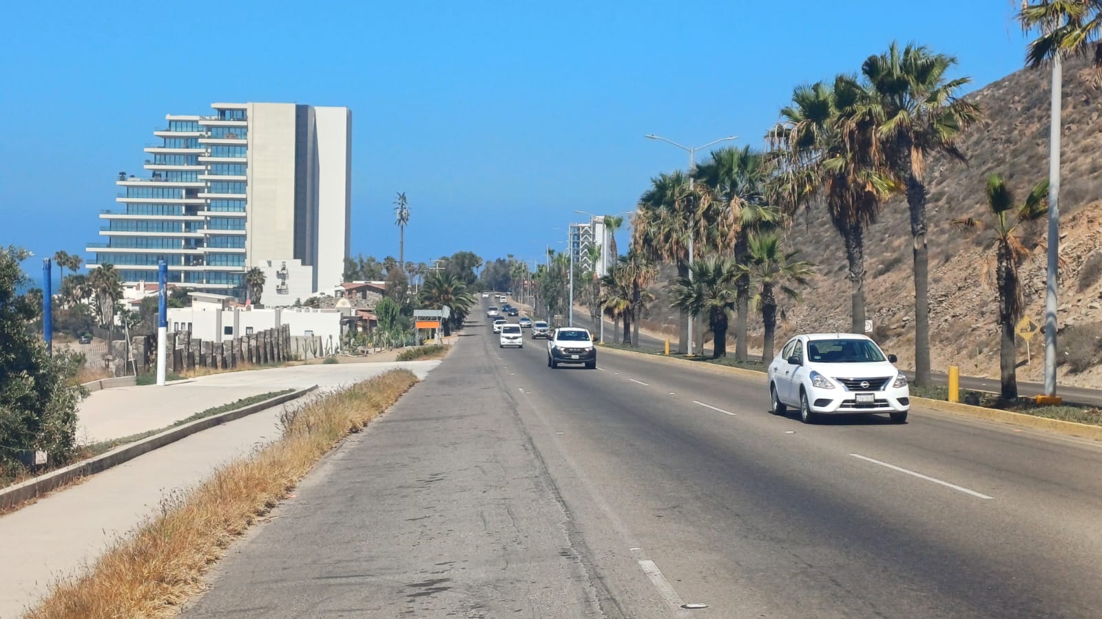 ENSENADA: Entregan documentación para construir tercer carril hacia San Miguel