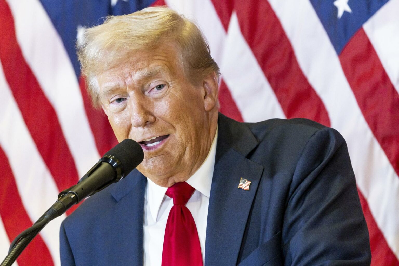 Trump lleva al Supremo disputa por restricciones al voto por correo en EE.UU.