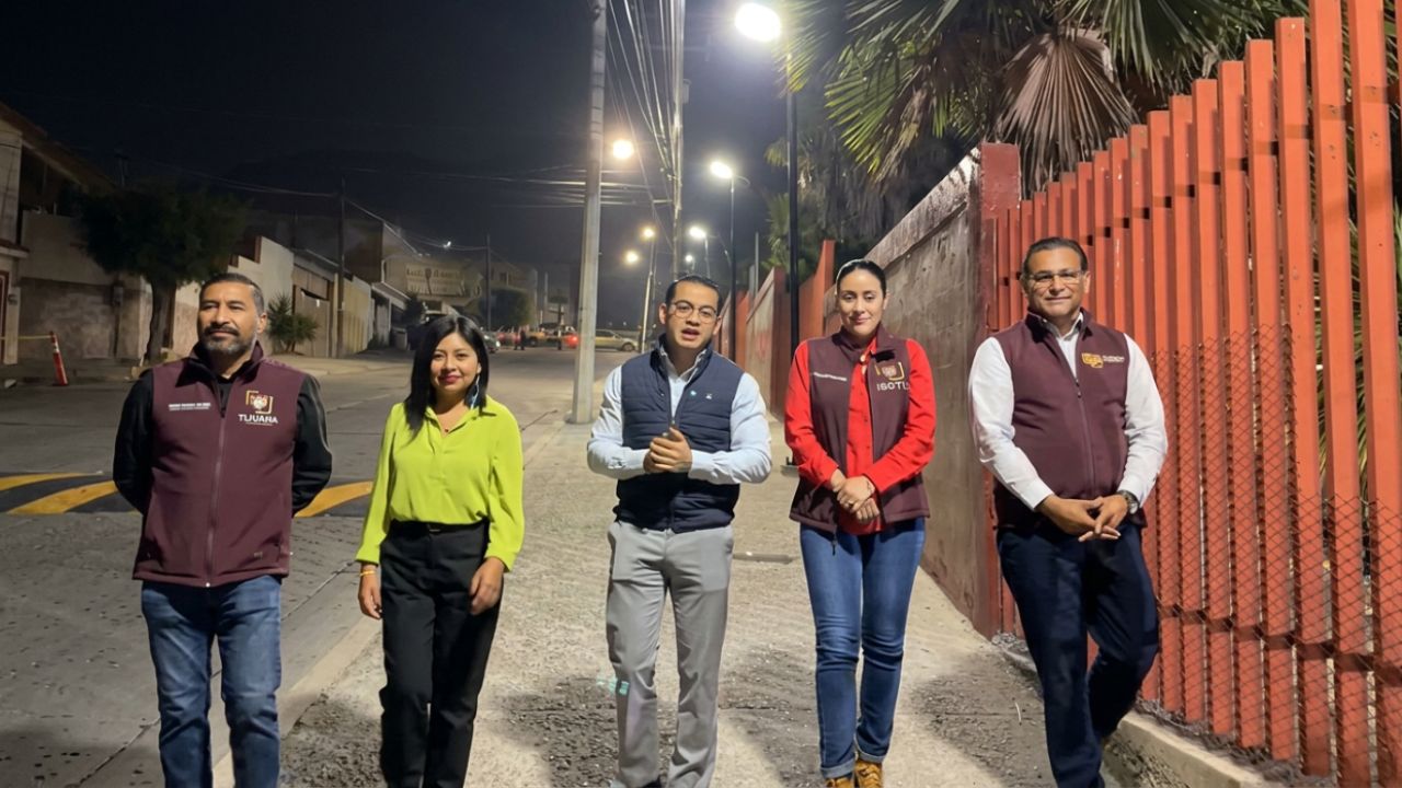 Supervisan Sendero Seguro en el CBTis 237 de Tijuana