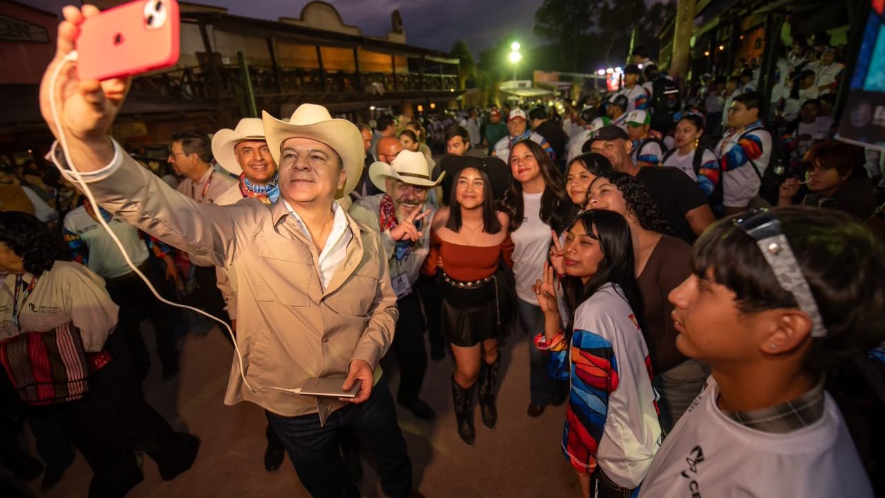 Reúne Durango a 3 mil jóvenes en el Festival Nacional de Arte y Cultura de los CECyTE
