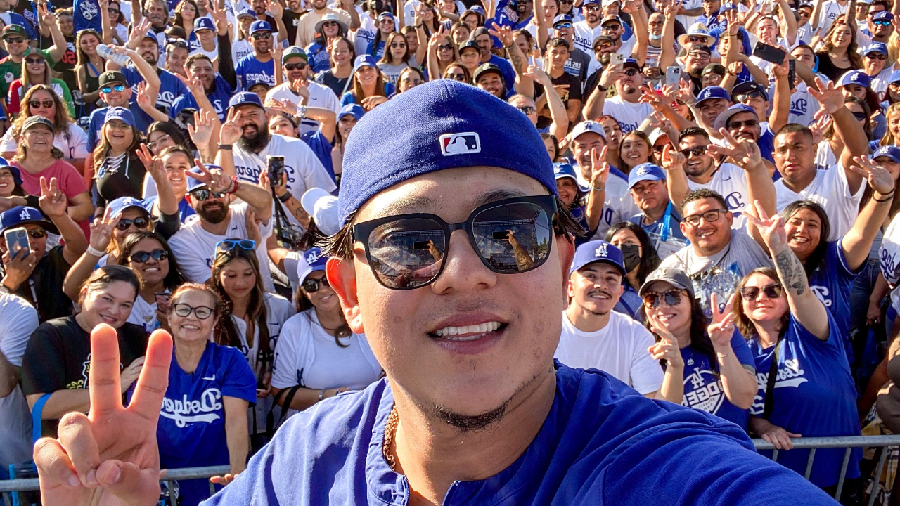 Julio Urías es uno de los más favoritos de la afición mexicana en la próxima postemporada de la MLB. (Foto: Twitter @Dodgers)