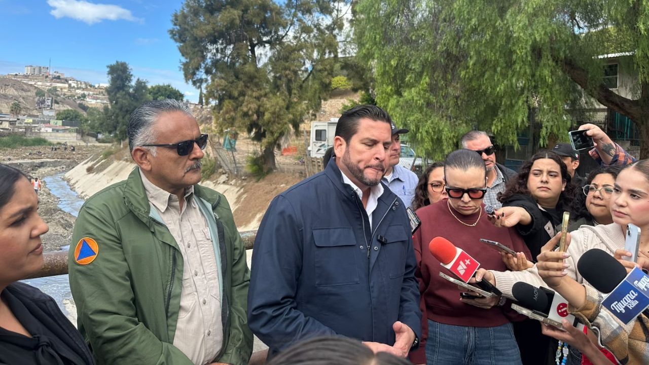 Burgueño defiende atención a albergues y estrategia de administración; descarta descuidos