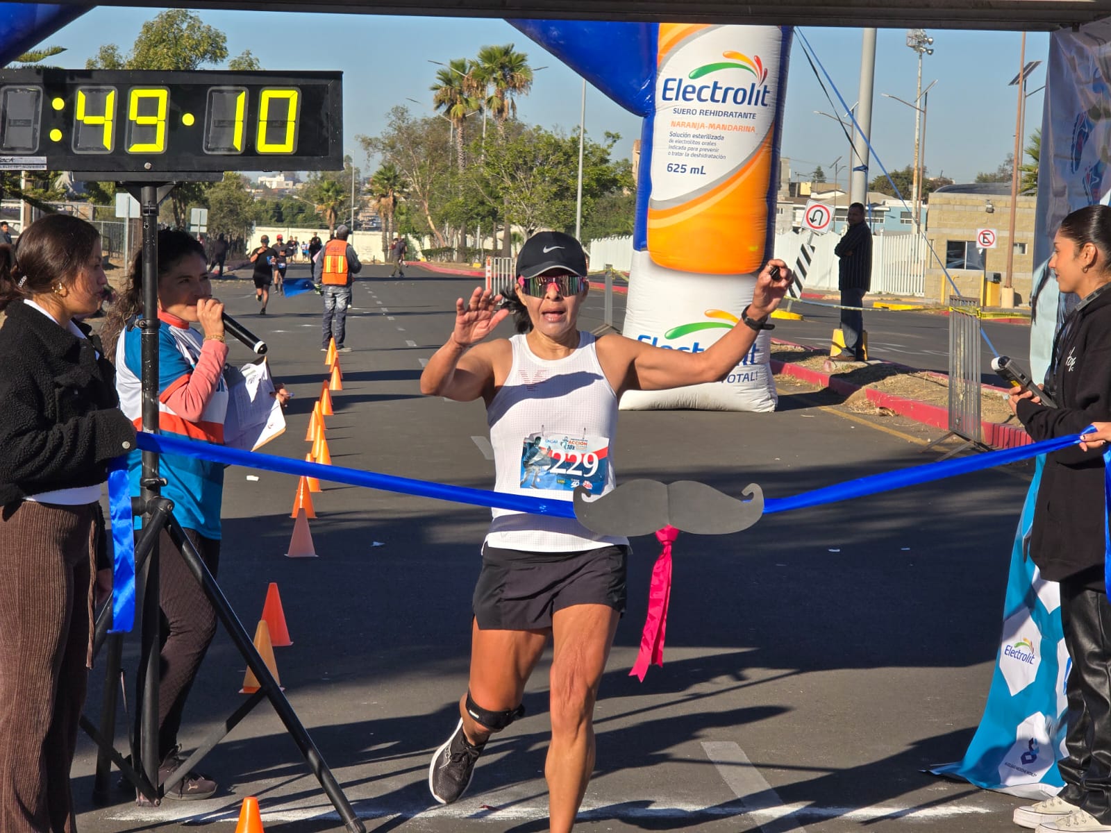 Leonora Ontiveros se impone en carrera 10 Km de Proncavi