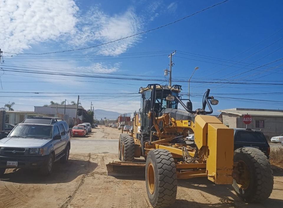 Rehabilitan 116 km de vialidades de terracería: Ensenada