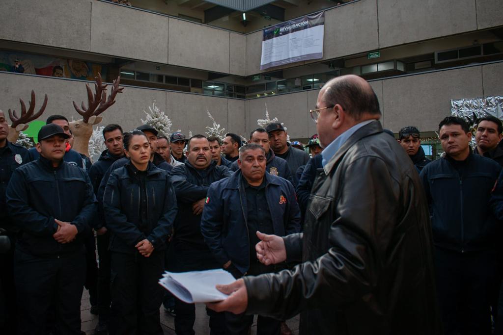 Piden Bomberos de confianza homologación de sueldos