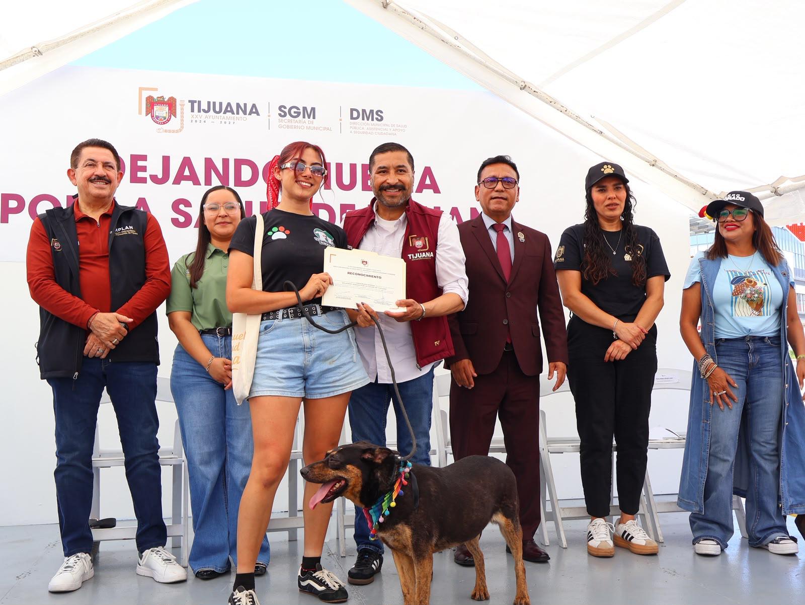 Gobierno Municipal impulsa salud comunitaria y cuidado animal en Tijuana