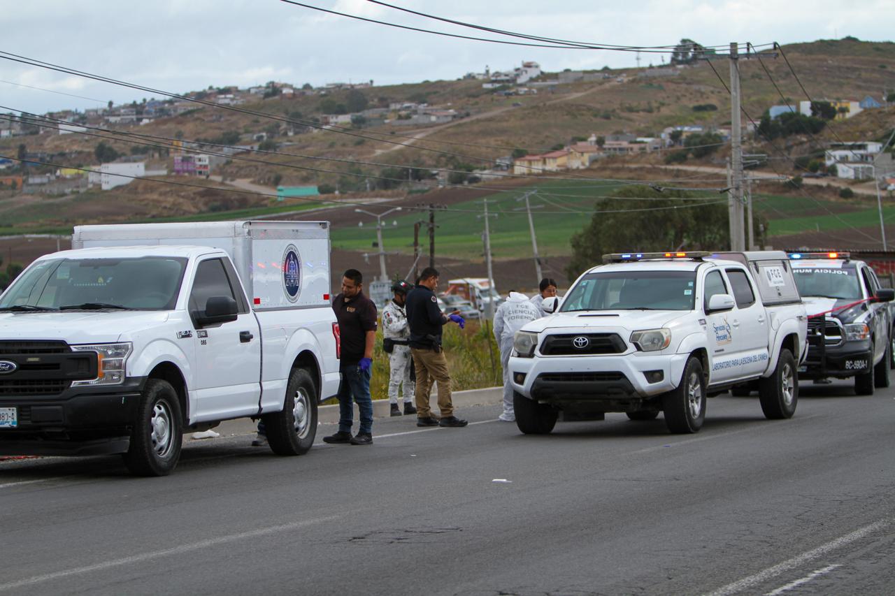 Encuentran cuerpo embolsado en Carretera Tijuana-Rosarito