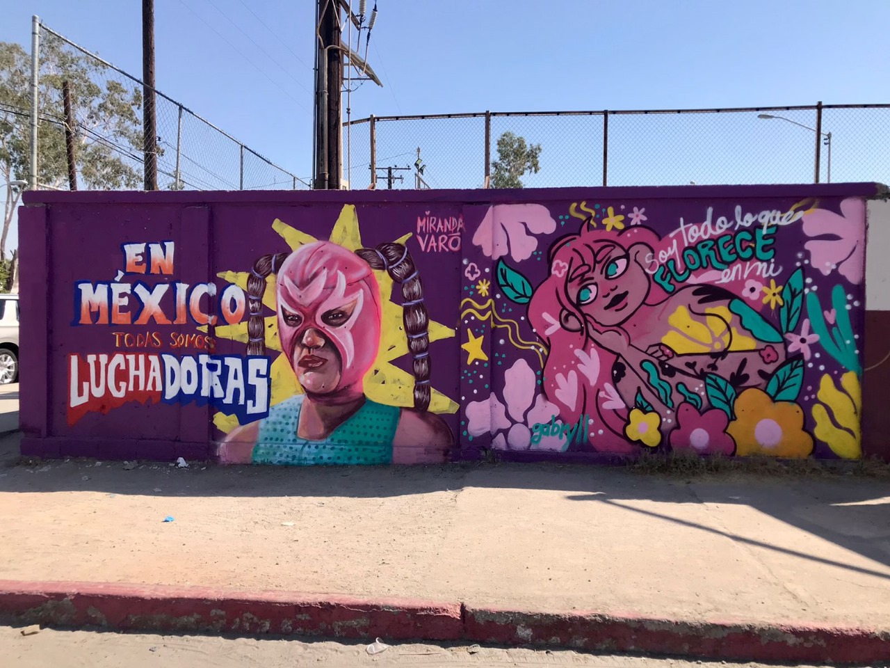 Inauguran el mural colectivo "Morras y Muras" en COBACH Mexicali