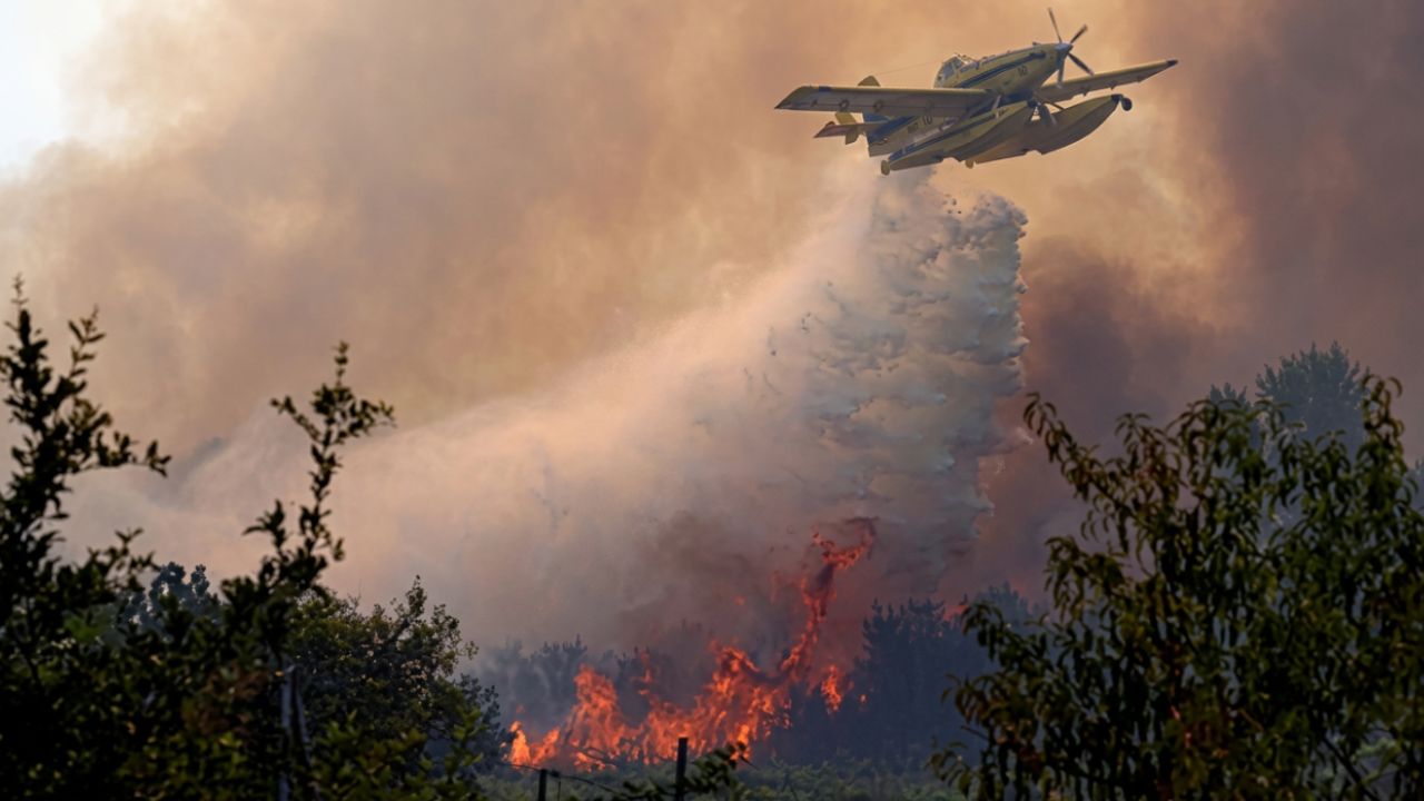 Incendio en España obliga a confinar a 3 mil 500 personas
