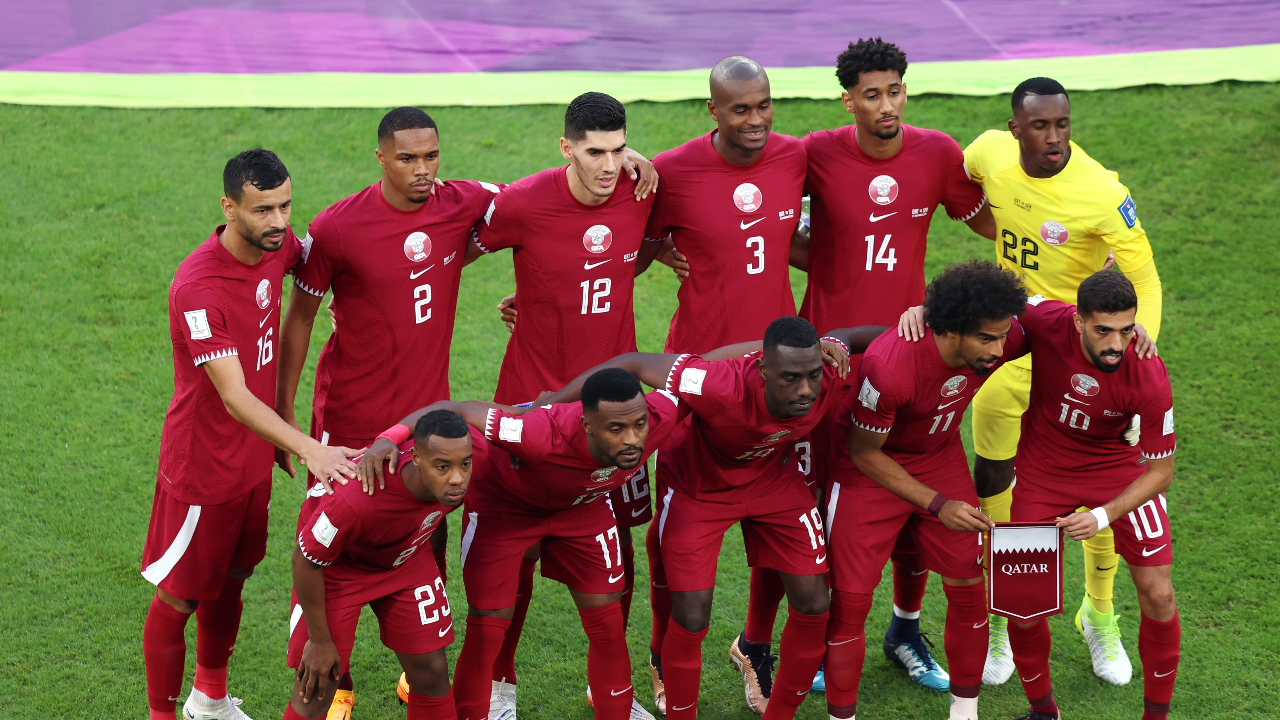 El equipo de Qatar, el peor anfitrión en la historia de los Mundiales. (Foto: Twitter @FIFAWorldCup)