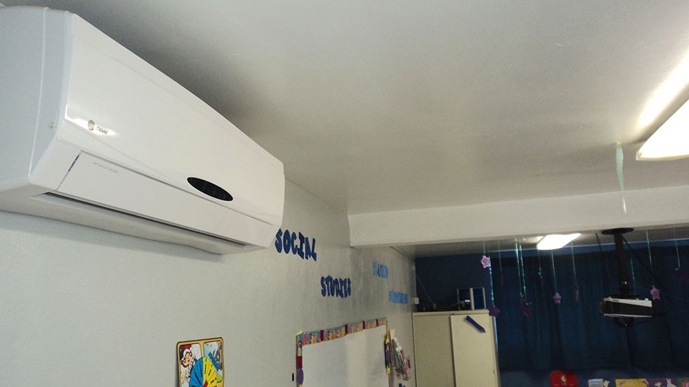 Sigue instalación de AC en escuelas