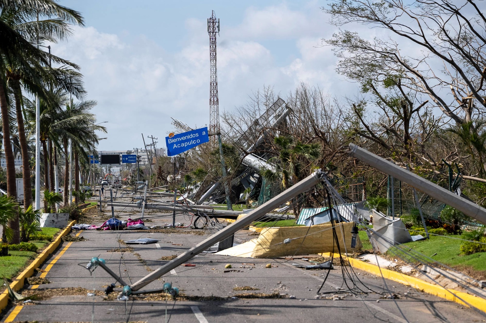 Avances en repartición de apoyos a damnificados de “Otis”