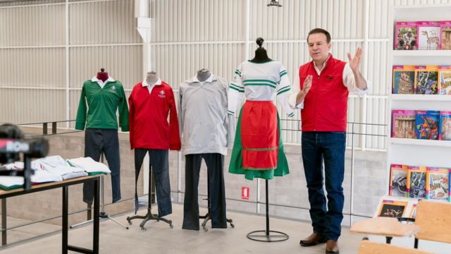 DURANGO: Listos uniformes y útiles escolares gratuitos para el ciclo 2026-2027