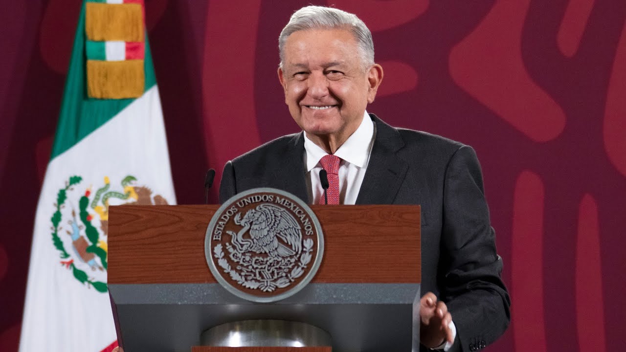 Ofrece AMLO revisar Plan B