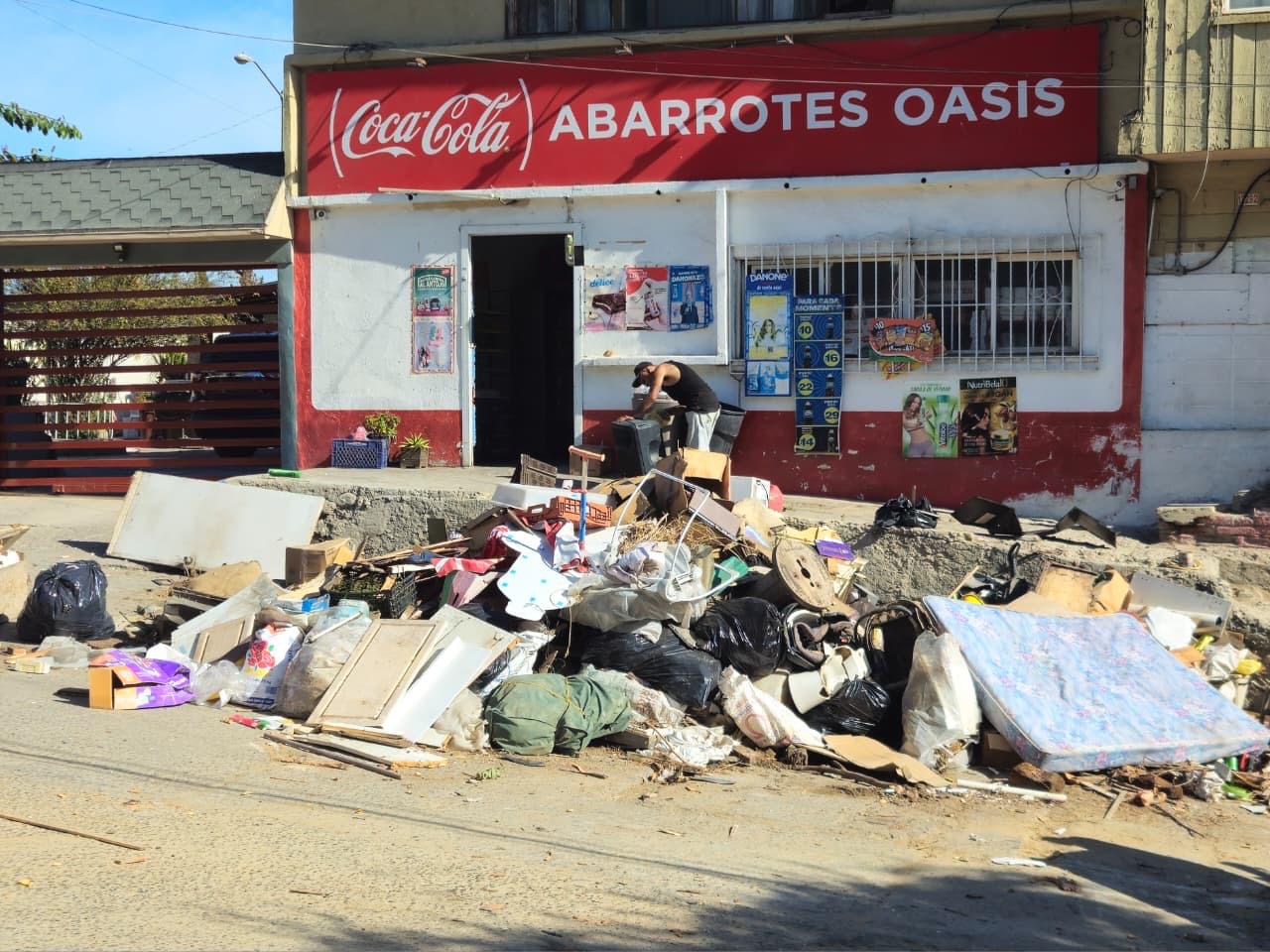 Retiran 50 toneladas de basura durante jornada de limpieza en tres colonias de Tijuana