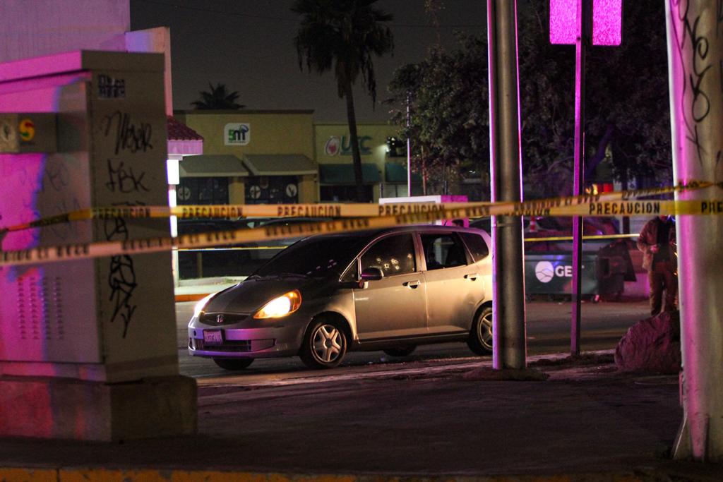 [GALERÍA] Disparan contra mujer Policía en el bulevar Insurgentes