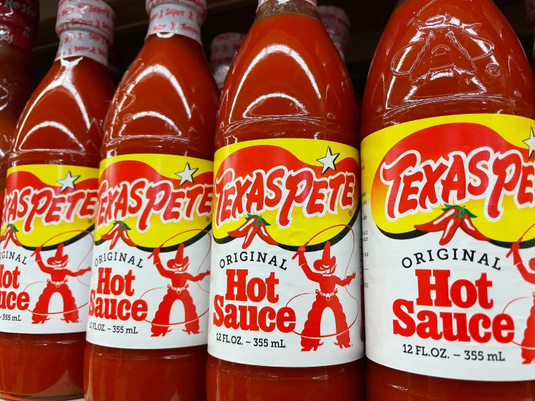 Demandan a marca de salsas por falsa publicidad