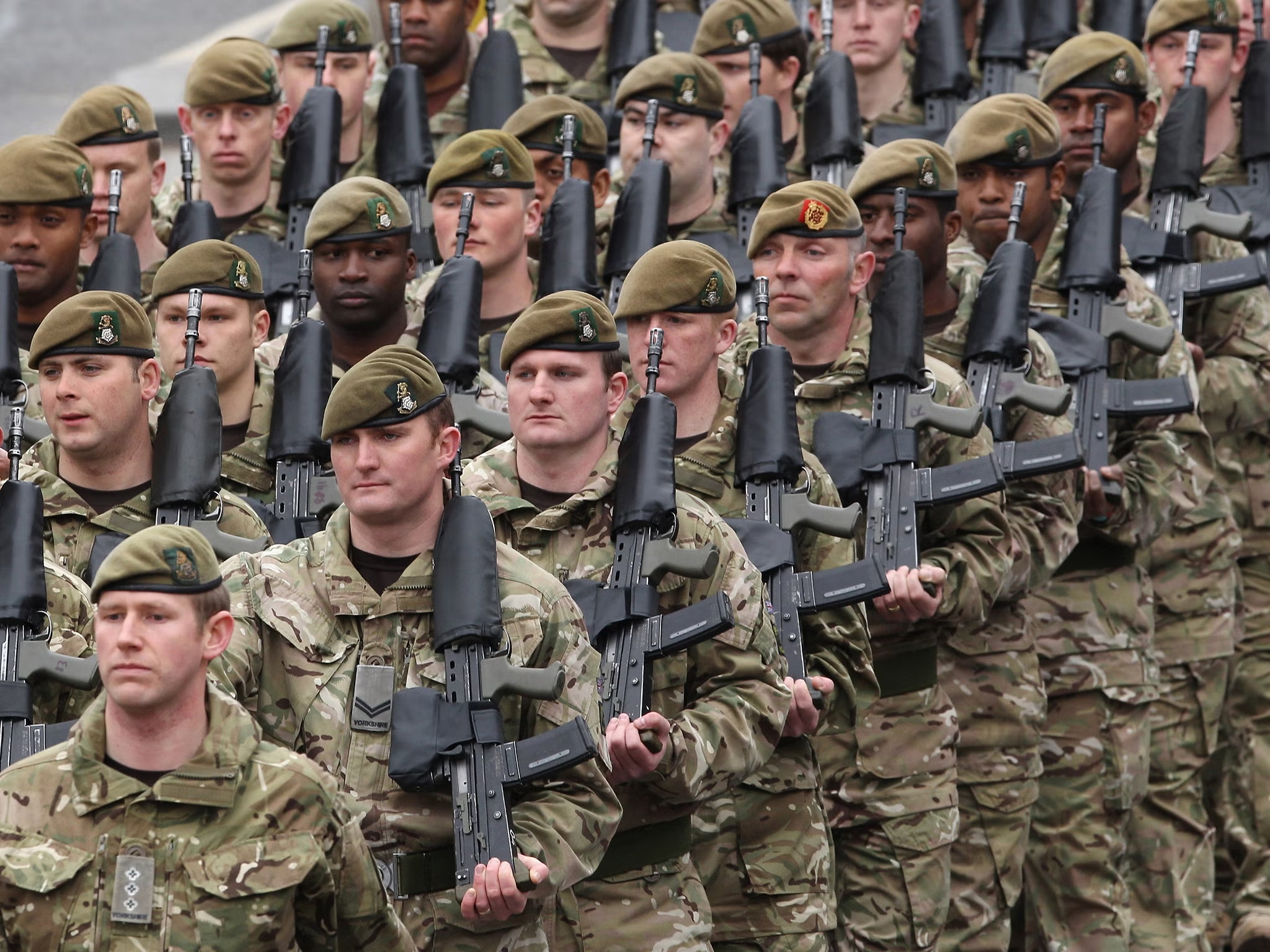 Desplegará Reino Unido 20 mil soldados en países de la OTAN