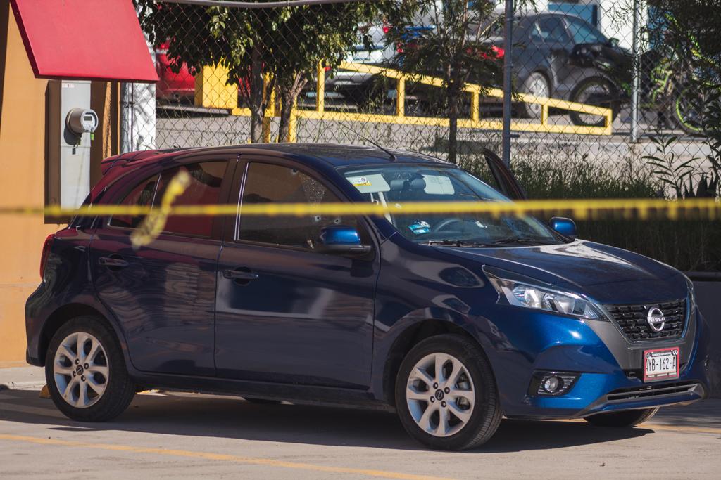 Balean a pareja en Plaza Insurgentes IFOTO: Agencia Omar Martínez