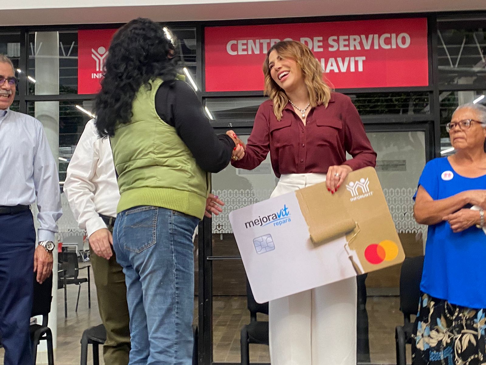 Realizan apertura de nuevas oficinas de Infonavit en Plaza Monarca