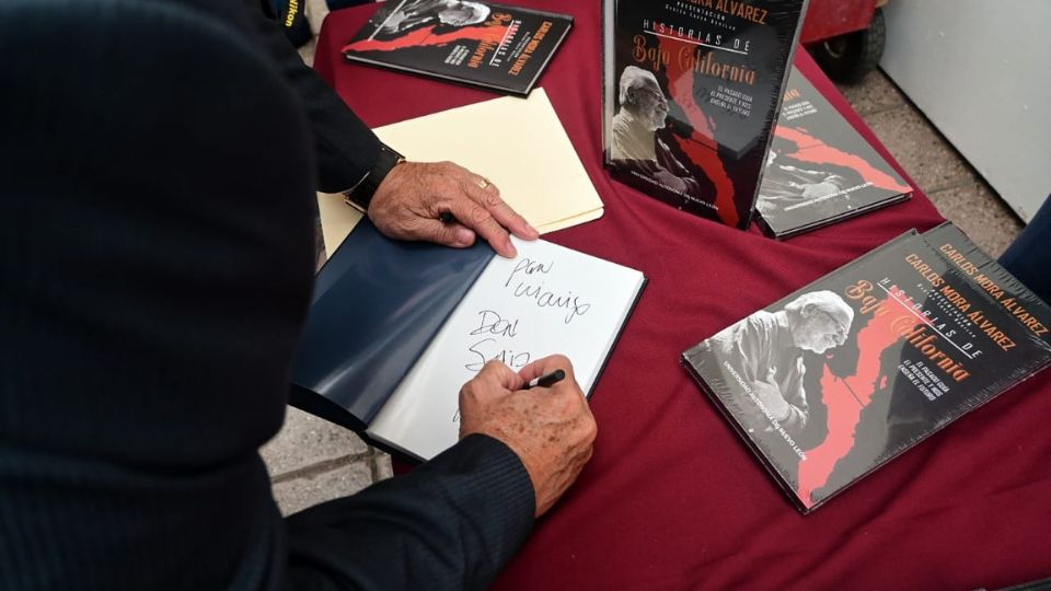 Presentan “Historias de Baja California” del escritor tijuanense Carlos Mora