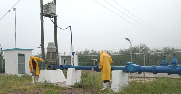 Trabajadores laboran durante este domingo para restaurar los servicios afectados; solicitan a la ciudadanía reducir el uso de agua potable: Mario Gálvez