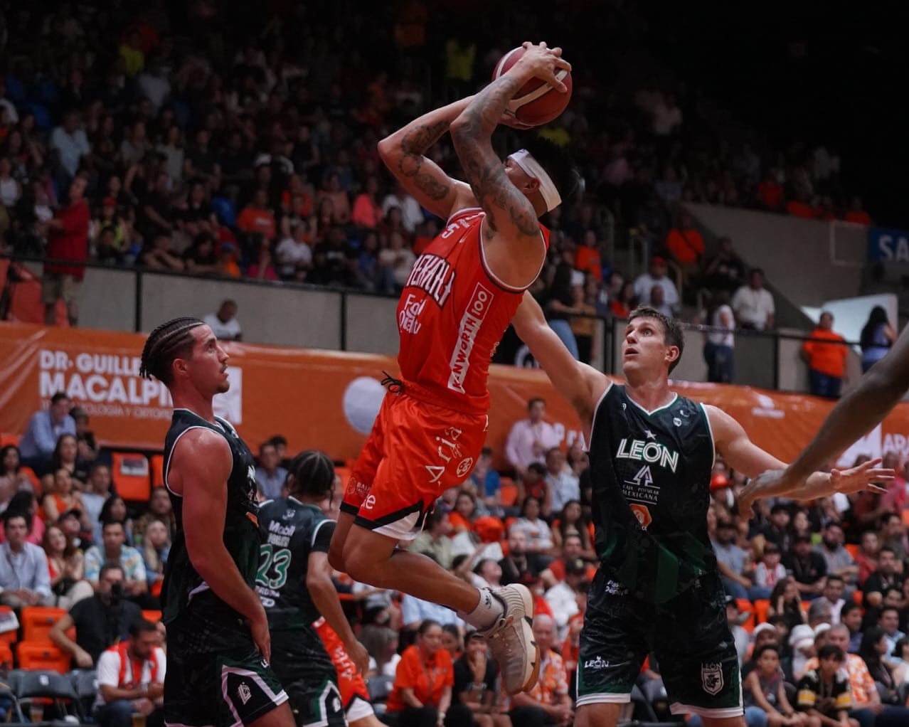 Recibe Soles paliza en penúltimo juego de temporada