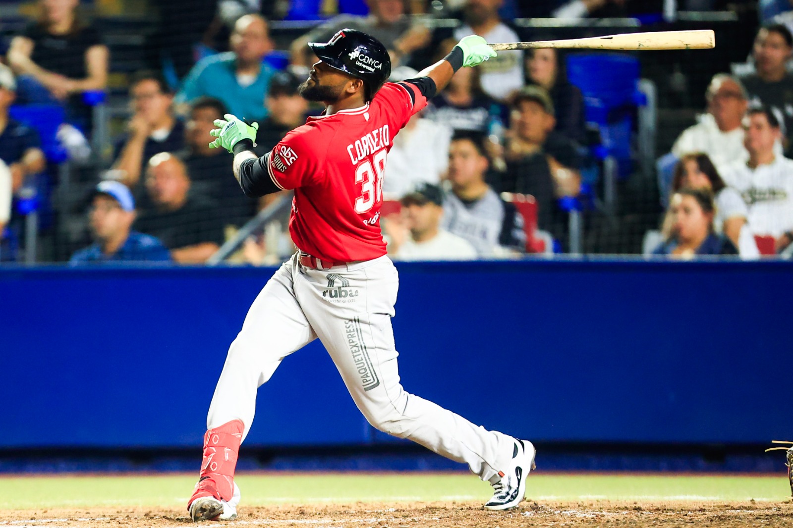 Toros de Tijuana se coloca a una victoria de volver a la Serie del Rey