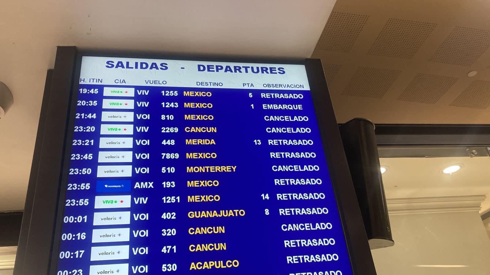 [VÍDEO] Caos en el aeropuerto de Tijuana por neblina