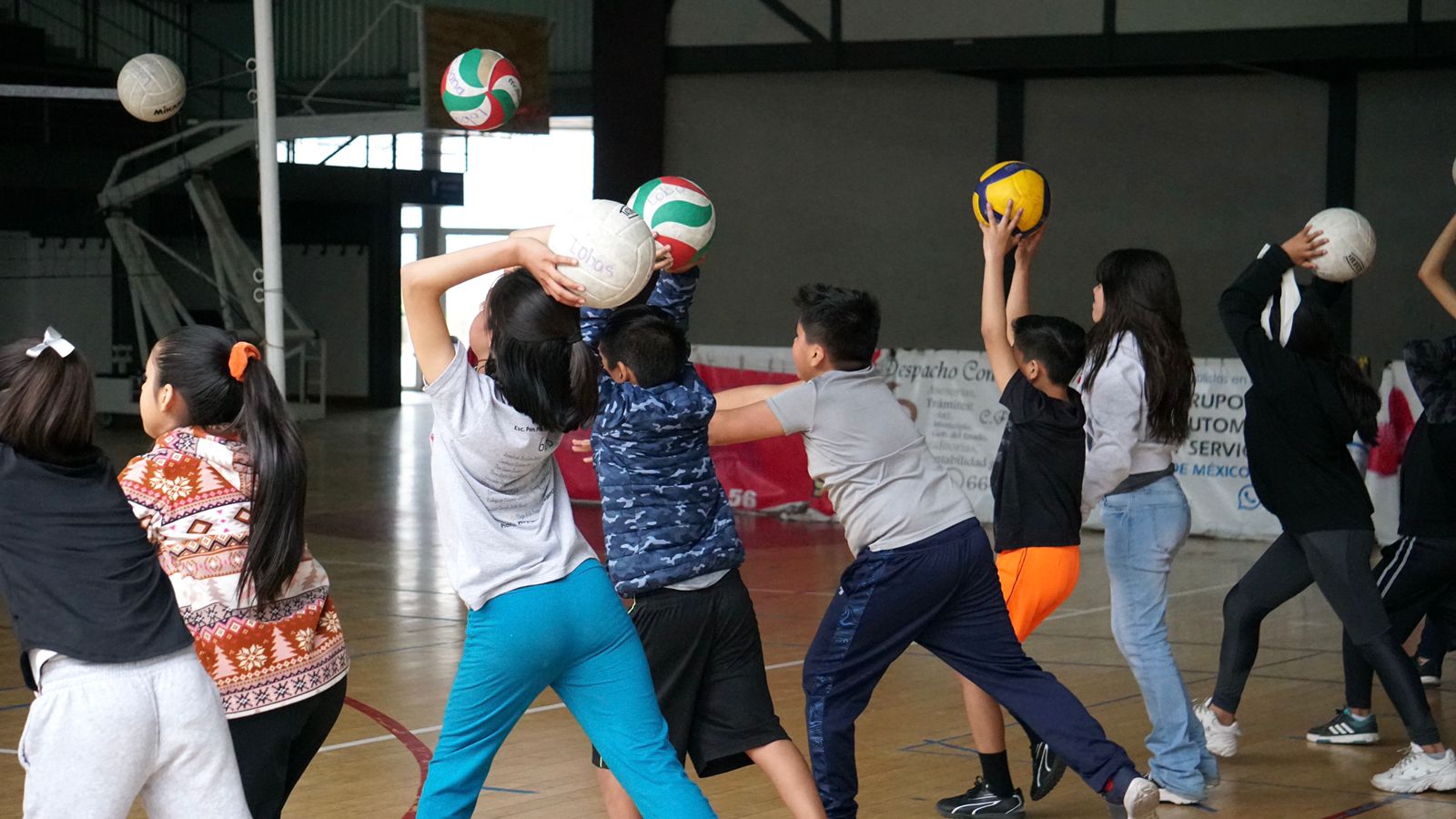 Organiza IMDET  la cuarta clínica de Actividad Física y Deportes para niños de primaria