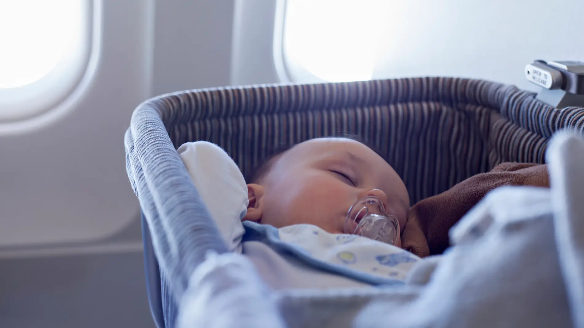 ¿Qué sucede si naces en un avión?