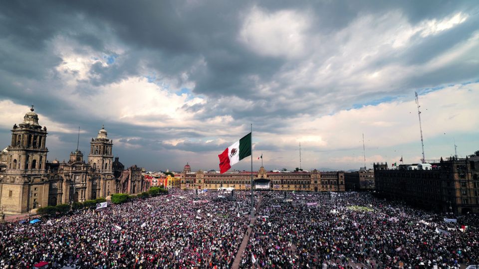 Prepara AMLO nuevo mitin en el Zócalo