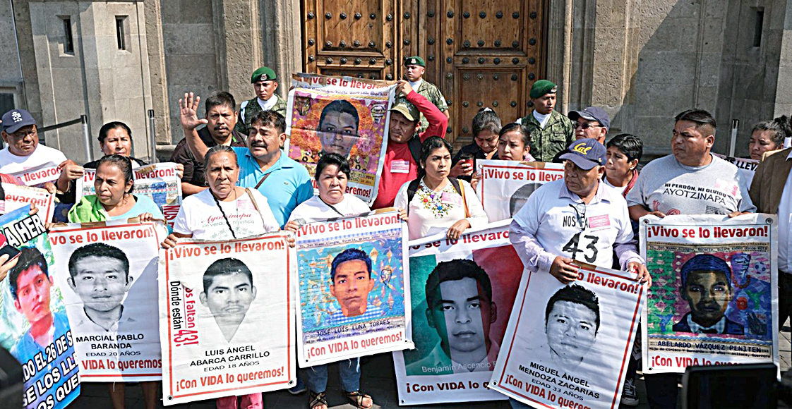 Familiares de los 43 de Ayotzinapa celebran misa por justicia y verdad