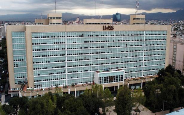 IMSS analiza programa integral para atender demandas de sus trabajadores