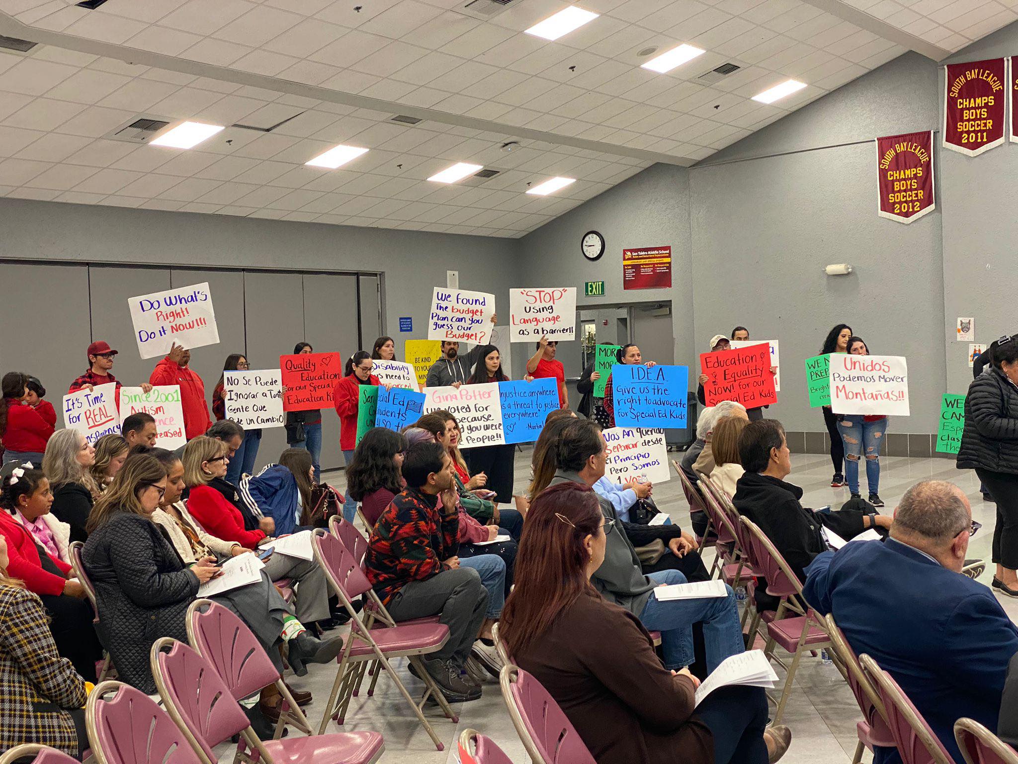 Protesta de padres: Escasez de maestros especiales en San Ysidro