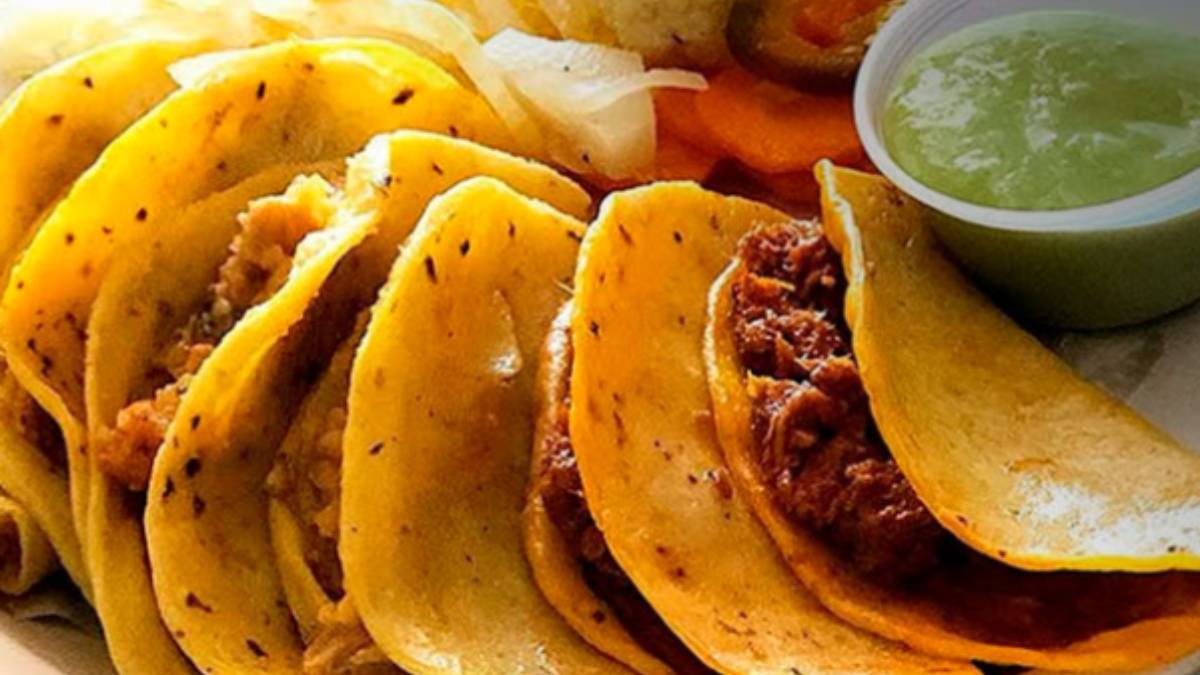 ¡Delicioso!: Busca Tlaxcala récord Guinness con 30,000 tacos de canasta servidos