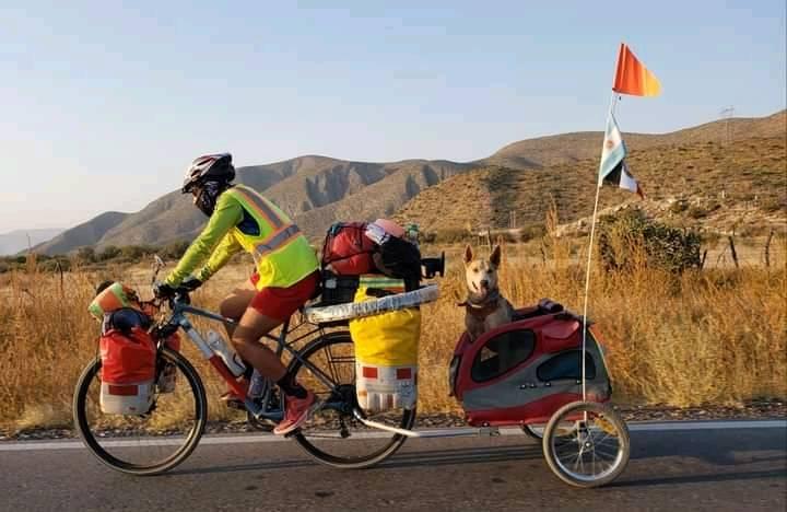 Roban bicicleta de viajero argentino en Mexicali