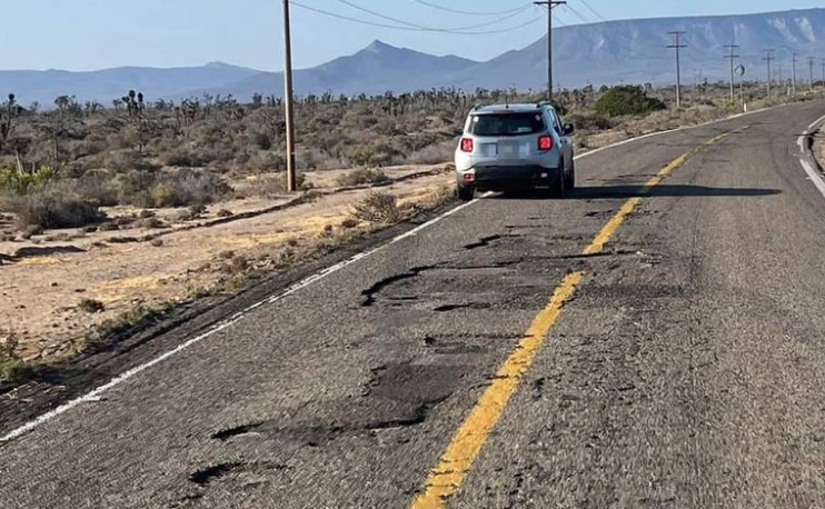 Se compromete AMLO a mejorar las carreteras de BCS