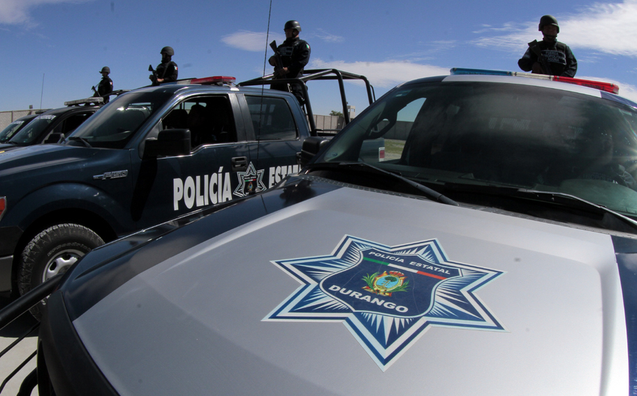 Gobernador de Durango advierte cero tolerancia a policías corruptos