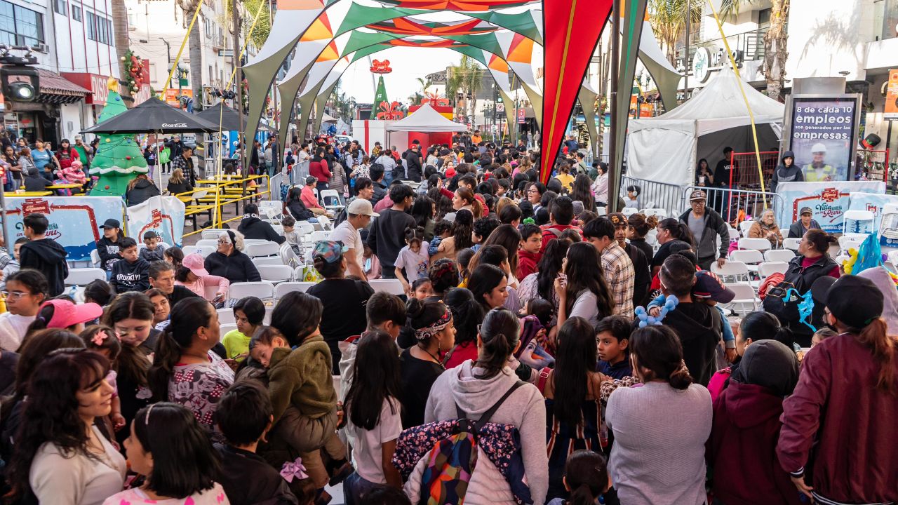 Fiesta y tradición: la avenida Revolución se llena de vida con la llegada de los Reyes Magos