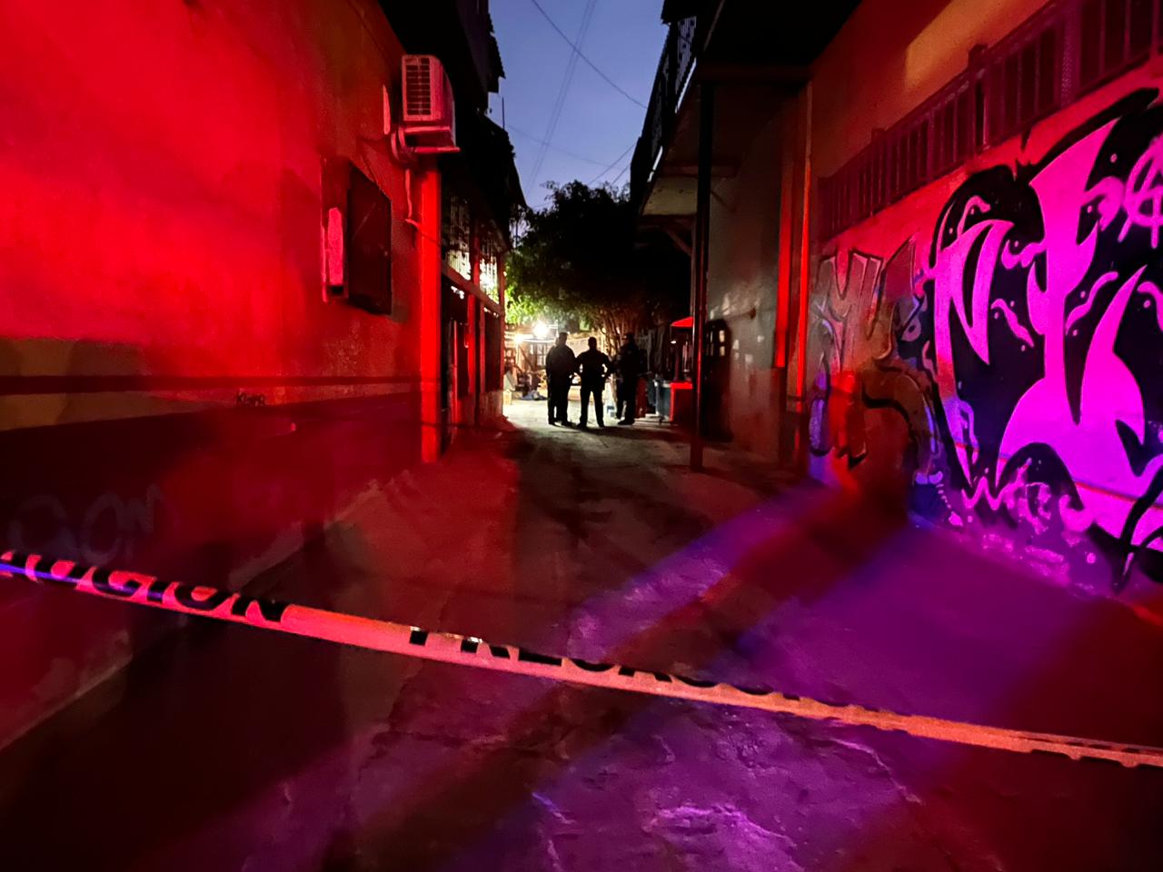 [GALERÍA + VÍDEO] Asesinan a un hombre en Zona Centro