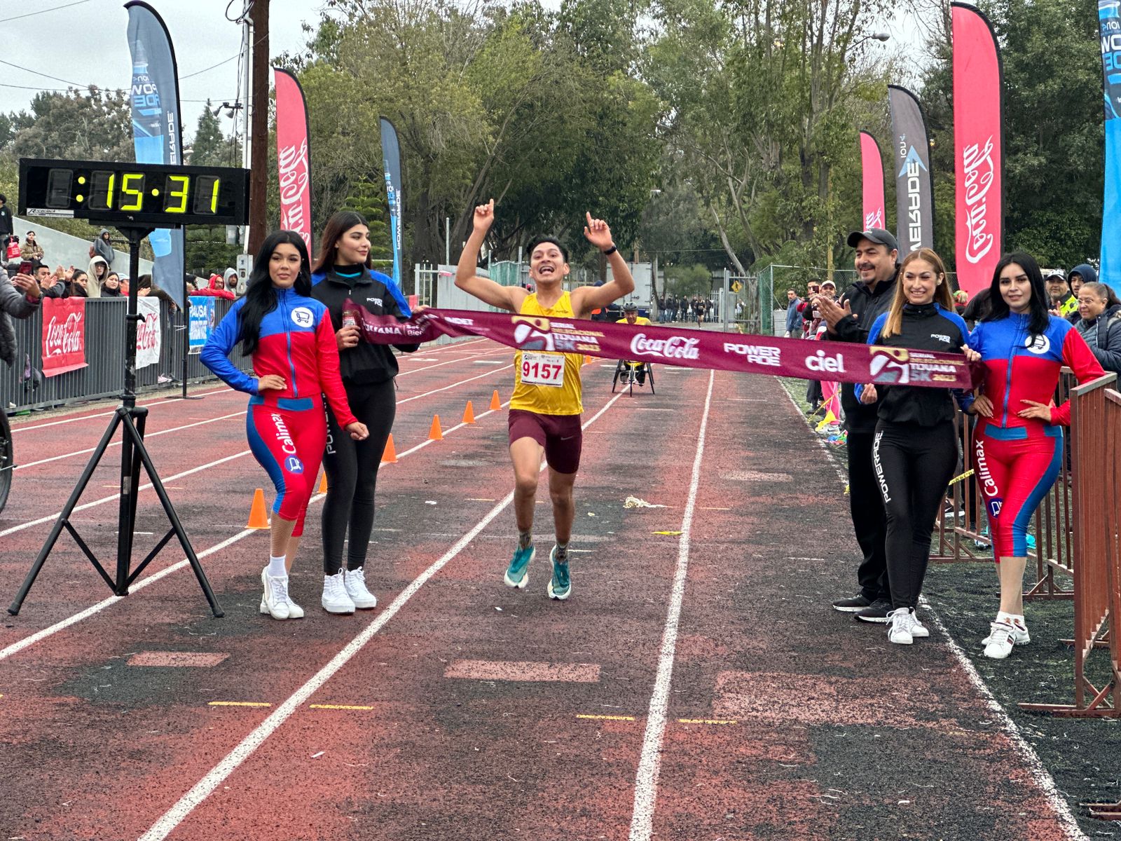 Vianey y Mario, los más rápidos en la última carrera del año