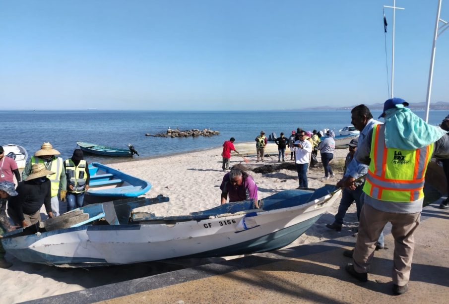 Retiran embarcaciones abandonadas en La Paz