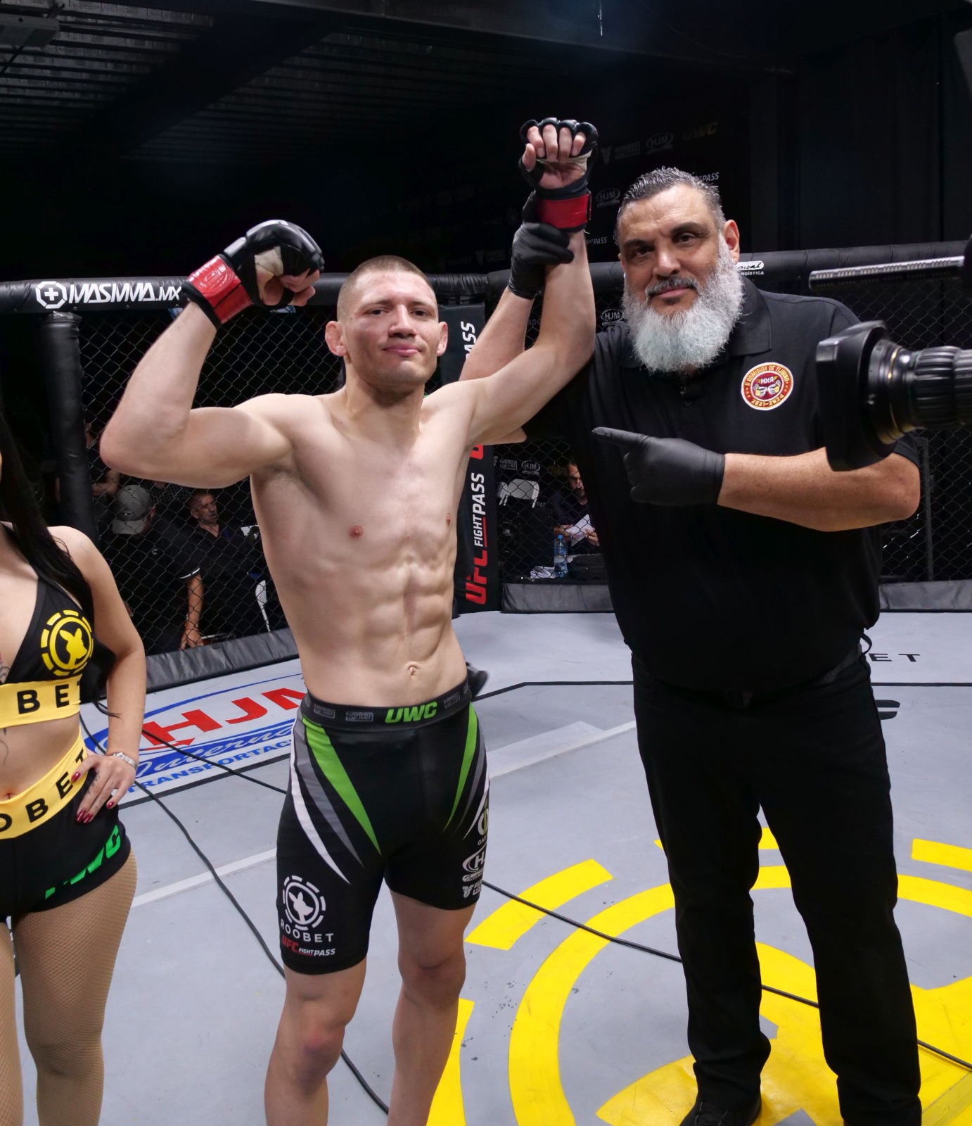 “Super Glue” Martínez pondrá en riesgo su invicto en UWC 47