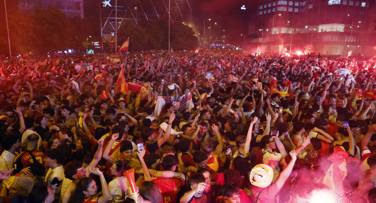 España conquista el Mundial, pero la celebración termina con tragedias y violencia
